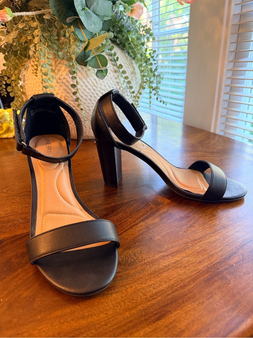 NWOT Lane Bryant Dream Cloud Black Ankle-Strap Block Heels Size 9W